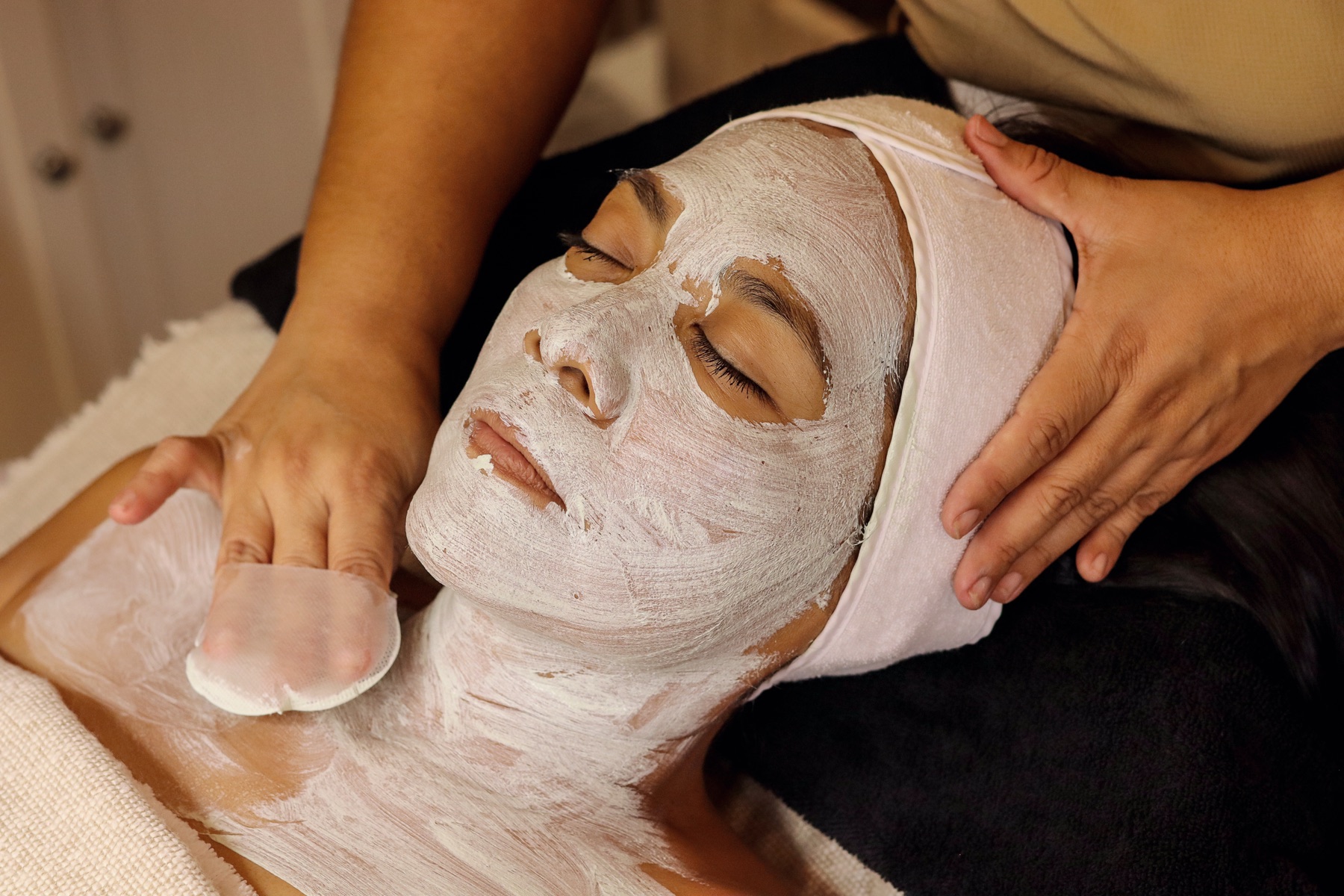 Aplicación de tratamiento facial